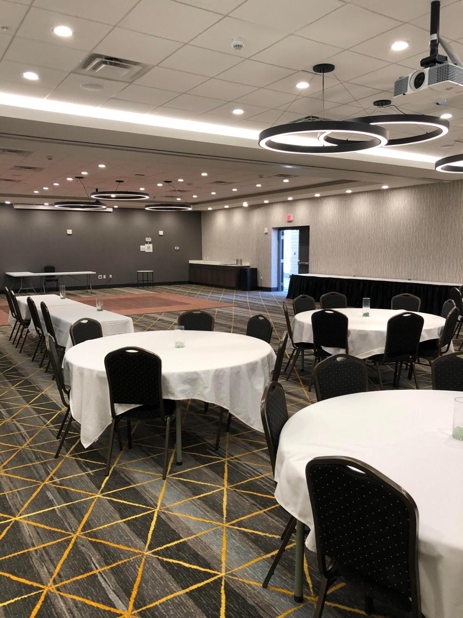 Holiday Inn - Kalamazoo West By Ihg Exterior foto