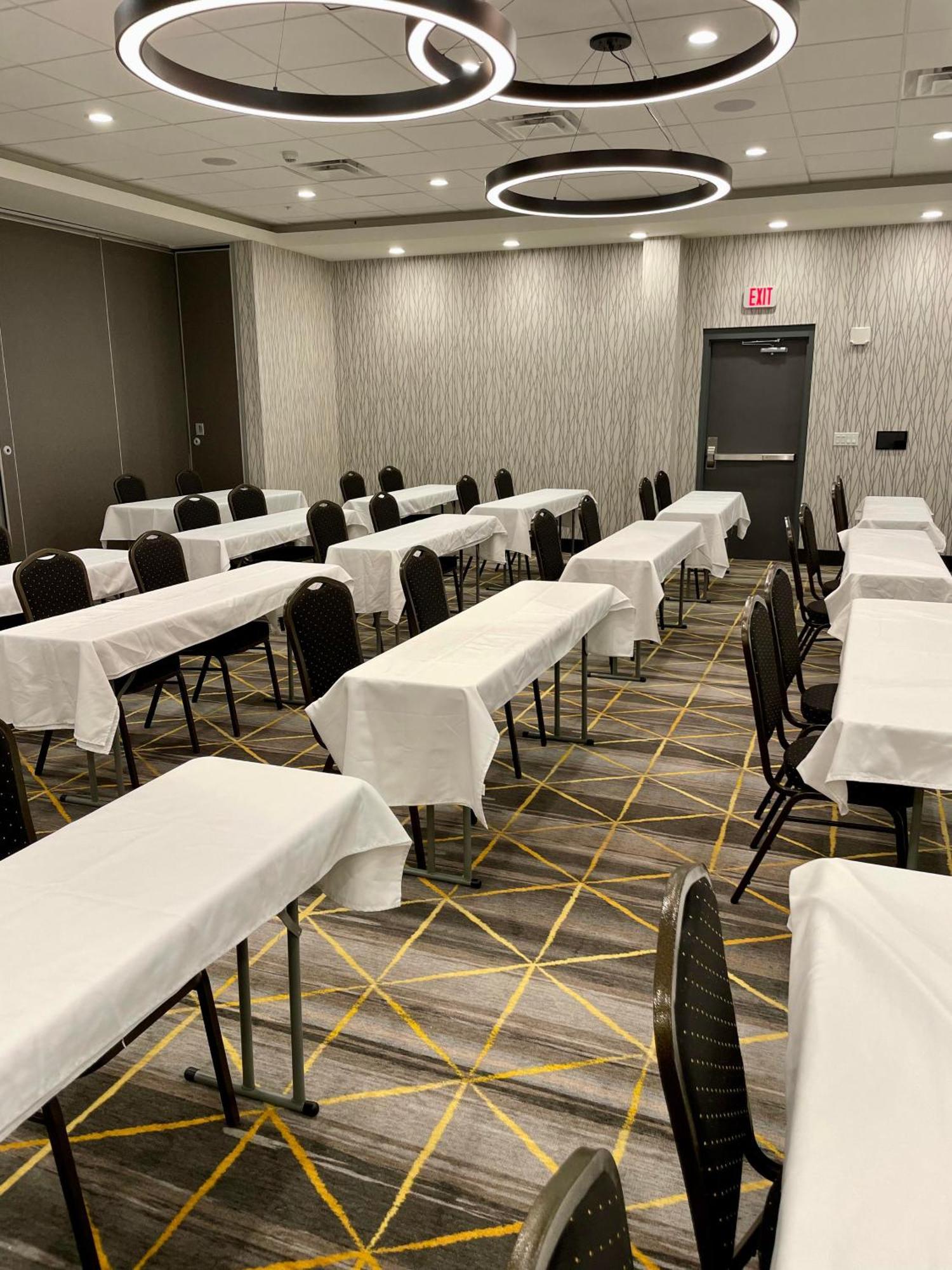 Holiday Inn - Kalamazoo West By Ihg Exterior foto